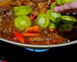 Foto langkah ke 5 dari resep Asam-asam Ayam Kampung 🥘_ Segar Asam Manis🍋🍅🍯.