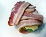 A picture of step 3 of Avocado And Bacon.