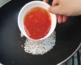 A picture of step 1 of Three Color Hot Salad.