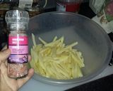 A picture of step 6 of Simple Homemade Fries.