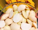 Hình bước làm 1 của món Canh Bí Đỏ Xương Heo Hầm Đậu Ngự