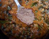 A picture of step 5 of Bhindi Curry.