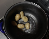 Foto del paso 3 de la receta: Caballa, papas arrugadas y mojo picón