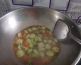 Foto langkah ke 3 dari resep Tumis oyong wortel hot (pedas).