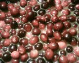 A picture of step 2 of Squiggy's Cranberry Sauce.