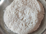જુવાર ની રોટલી (Sorghum Roti recipe in Gujarati)