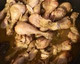 Foto langkah ke 2 dari resep Ayam goreng lengkuas.