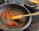 Foto del paso 5 de la receta: Arroz meloso con gambas y pimiento rojo
