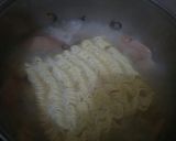Foto langkah ke 2 dari resep Mi godog spesial.