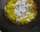 A picture of step 3 of Aloo gobhi.