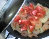 A picture of step 5 of Japanese-Style Simmered Shrimp and Nagaimo Yam with Tomatoes.