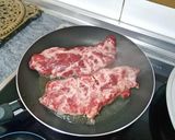 Foto del paso 3 de la receta Pluma ibérica con parrillada de verduras asadas y pimientos caramelizados