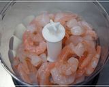 A picture of step 1 of Fluffy Light Shrimp Cutlets.