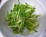 A picture of step 1 of Easy with Yakiniku Sauce: Mizuna and Bacon Salad.