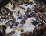 Foto del paso 4 de la receta: Salsa de Champiñones🍄🥛🧀