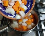 A picture of step 11 of Steamed Pork and Daikon Soup - 蒸し豚と大根のスープ - (Series 1/3 Steamed Pork).