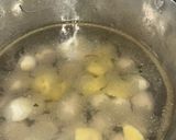 Foto langkah ke 4 dari resep Sop Sayur Isi Pentol dan Telur Puyuh.