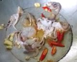 รูปขั้นตอนการทำที่ 3 ของ ก๋วยเตี๋ยวผัดขี้เมาซีฟู้ด