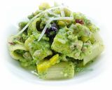Foto del passaggio 7 della ricetta Mezzi rigatoni con broccoletti verdi e ragù bianco di tastasale
