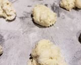 Foto del paso 2 de la receta: ¡¡Bizcochitos riquísimos con 3 ingredientes que hay en casa!!🥖