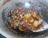 Foto langkah ke 4 dari resep Sotong Tumis Cabe Bawang.
