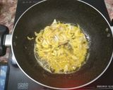 A picture of step 2 of Prawns Birayani.