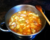 Foto del paso 7 de la receta: Guiso de patata con costillas de cerdo y picada 🐽 🥔