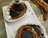 Foto del paso 4 de la receta: Huevos de Pascua rellenos con crema Oreo 🐰