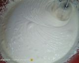 Foto langkah ke 3 dari resep 36. Bolu kukus mekar.