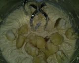 A picture of step 6 of Oatmeal banana bread.