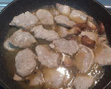 Foto del paso 3 de la receta: Solomillo de cerdo al ajillo