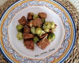 Foto del paso 10 de la receta: Pollo marinado con coles de Bruselas