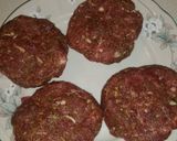 A picture of step 2 of Deer burgers a la me.
