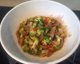 Foto langkah ke 4 dari resep Tumis Brokoli Bakso 🥦.