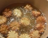 Roppanós "rózsafánk" recept fázis 3 fotója