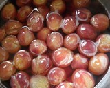A picture of step 3 of Grape Compote.