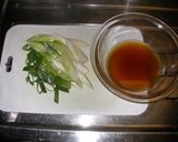 A picture of step 1 of 10-Minute Lightly Flavored Simmered Ground Meat and Japanese Leek.