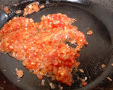 Foto del paso 3 de la receta: Chile guajillo relleno, con crema de pereil