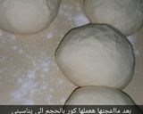صورة لخطوة 2 من وصفة عيش شامي طري ولذيذ