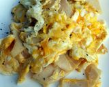 A picture of step 3 of Turkey Srambled Eggs with Turkey.
