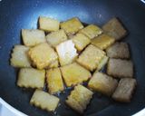 A picture of step 4 of Sweet and Salty Konnyaku and Tarako Butter Stir Fry.
