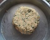 A picture of step 3 of Makai Thepla.