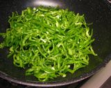 A picture of step 7 of Butter Stir-fried Bell Peppers.