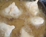 A picture of step 5 of Boat samosa pastries.