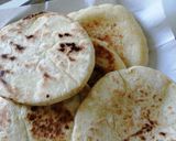 A picture of step 7 of Moroccan pita bread.