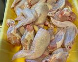 A picture of step 1 of Fried Chicken Wings with Fish Sauce.