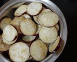 A picture of step 1 of Eggplant chips.