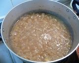 A picture of step 9 of Easy and Delicious Onion Soup.