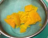 A picture of step 3 of Halloween Kabocha Squash Pound Cake.
