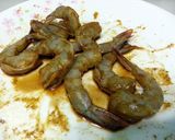 A picture of step 1 of Fried Shrimp Dumpling Appetizer.